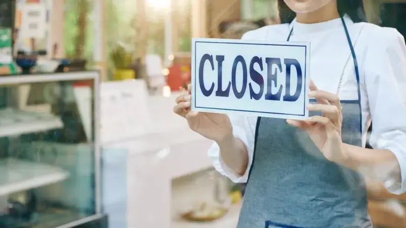 Email subject lines for closed restaurants