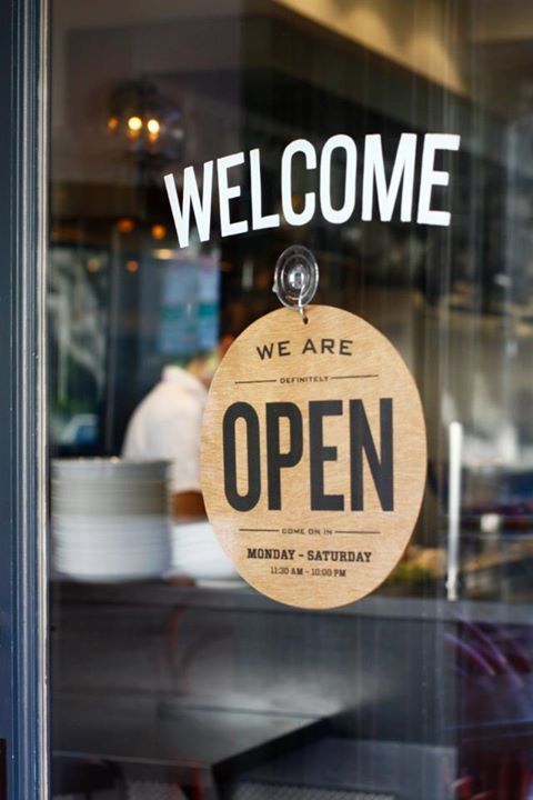 8 Simple Ideas for Your Restaurant Grand Opening (Free Invitation Template)