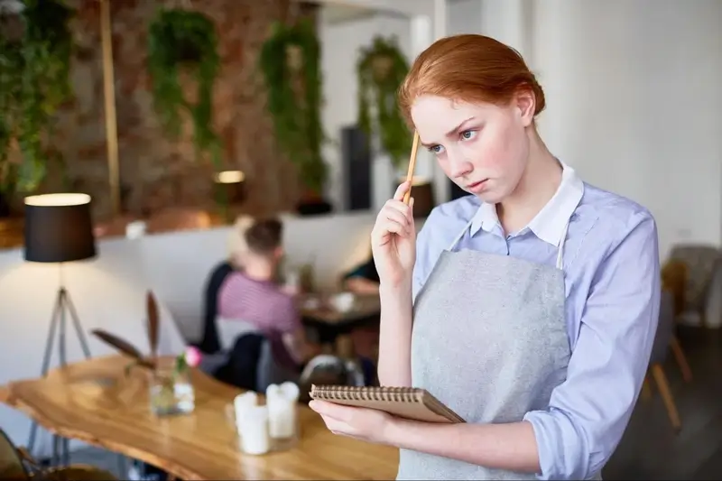 prevent and respond to common restaurant complaints - featured image